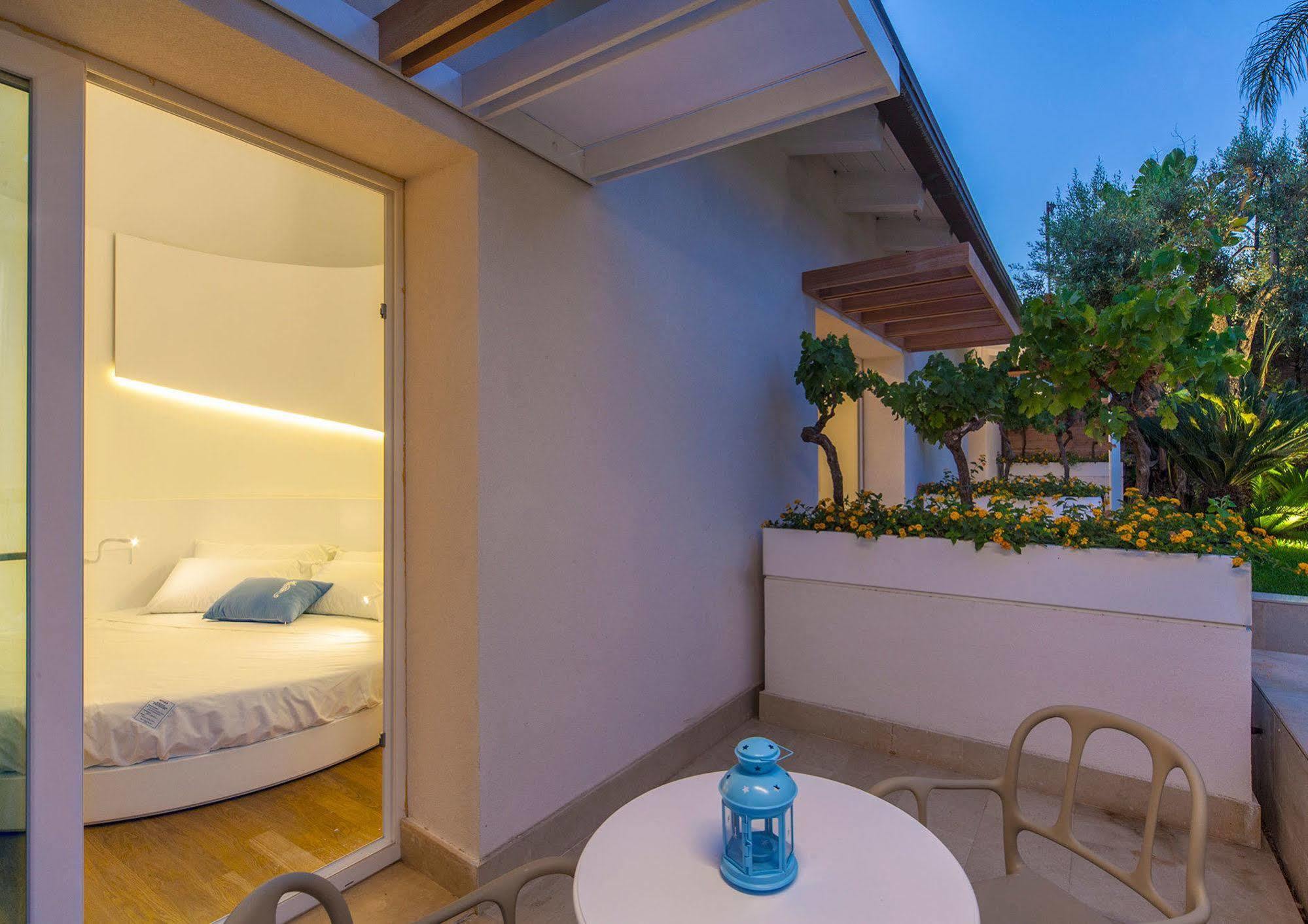 Calapetra Resort Fontane Bianche Ngoại thất bức ảnh