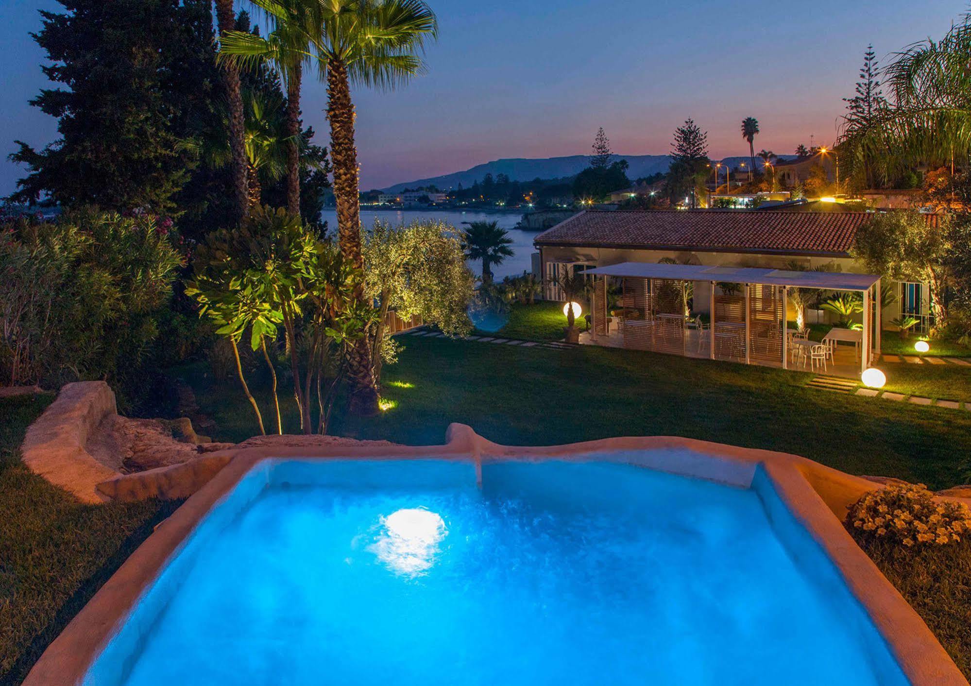 Calapetra Resort Fontane Bianche Ngoại thất bức ảnh