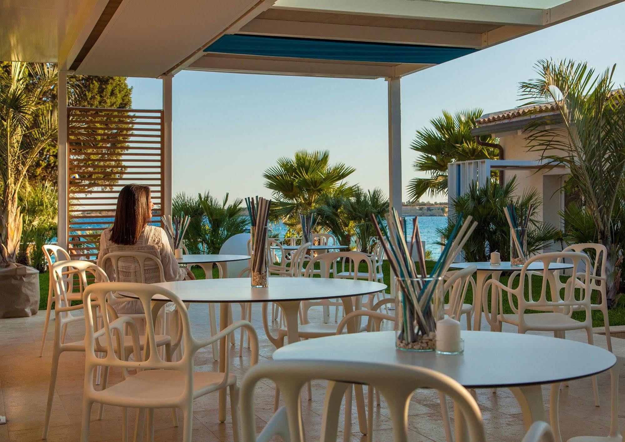 Calapetra Resort Fontane Bianche Ngoại thất bức ảnh